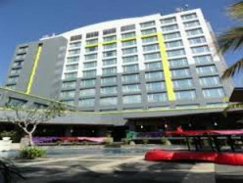 Grand Suka Hotel Pekanbaru Exterior foto